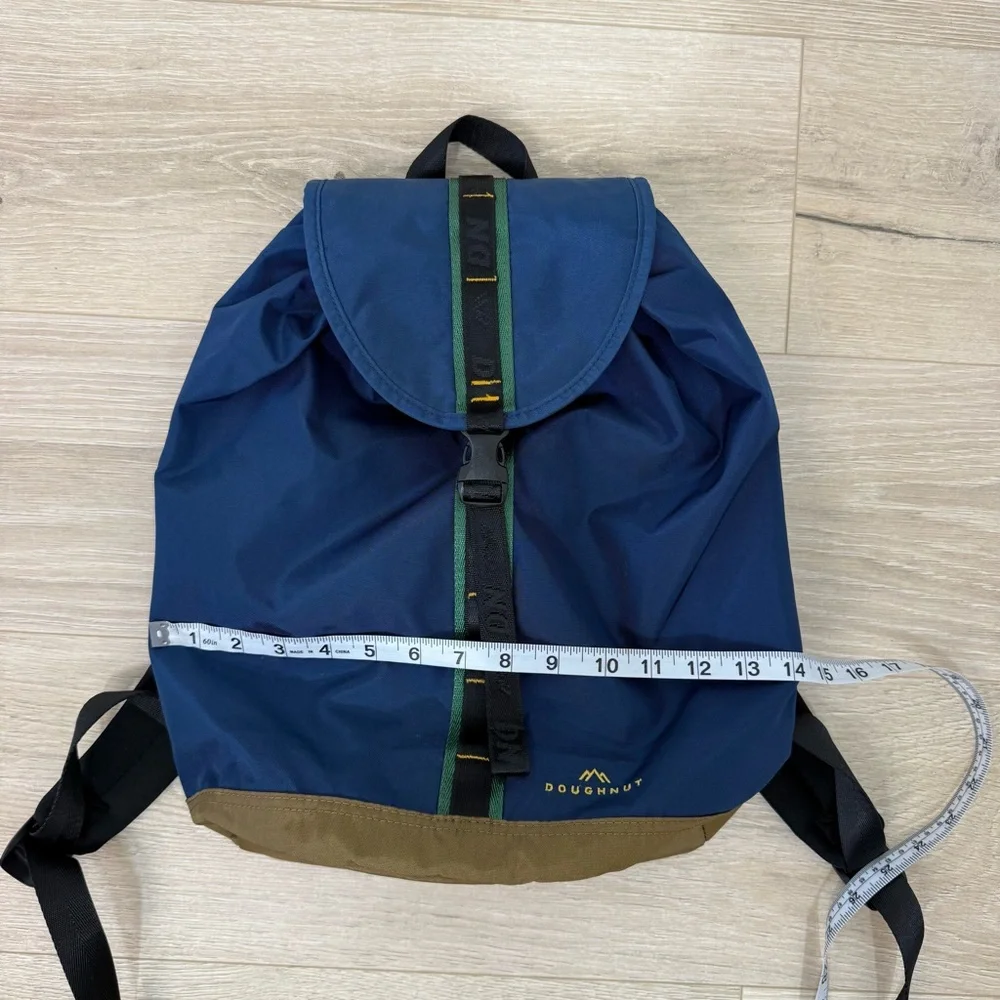 Doughnut Blue Bouncy 21L Travel Backpack